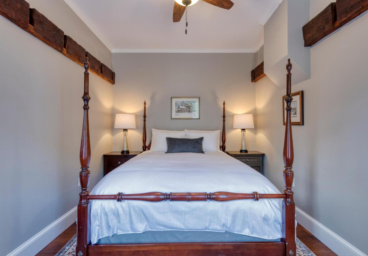 The Park Inn Hammondsport Exterior photo